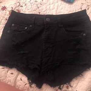 AEO black distressed shorts
